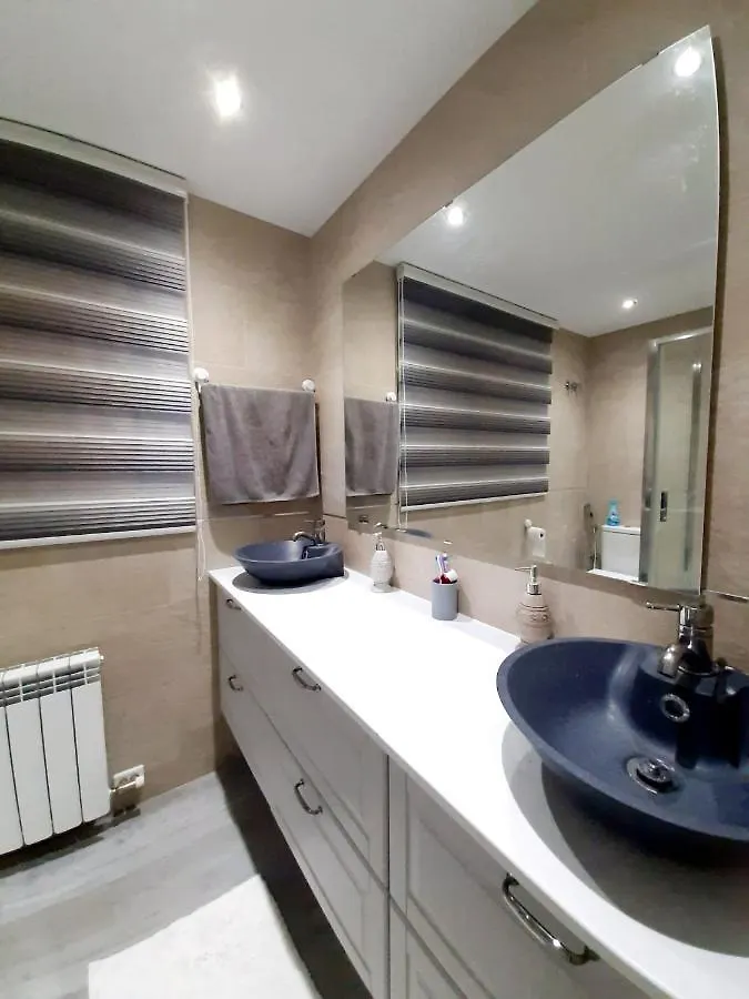 Nur Apartment Terrassa 0*,
