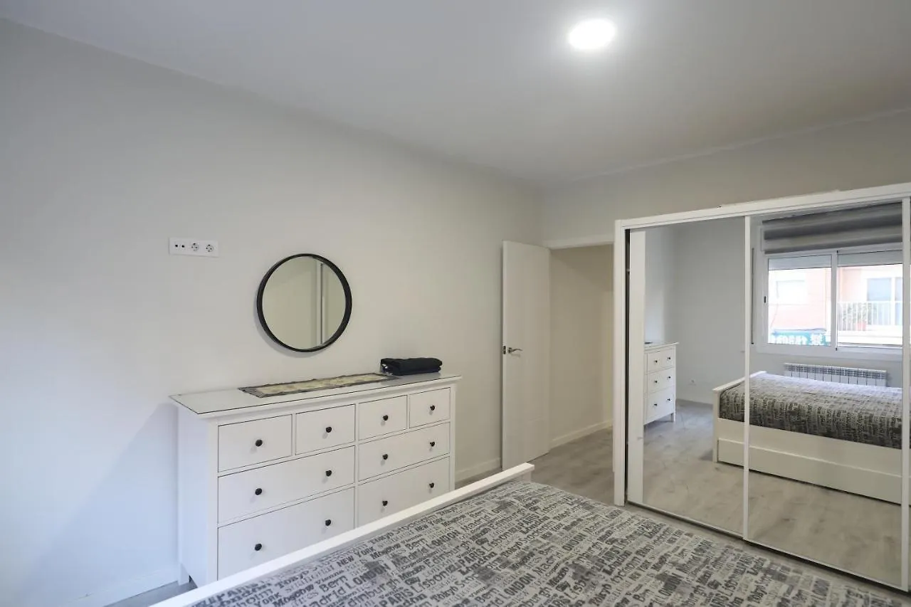 Nur Apartment Terrassa 0*,
